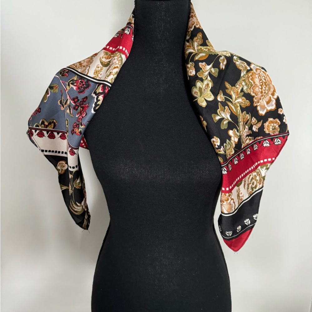 Floral Scarf - Picture 6 of 7